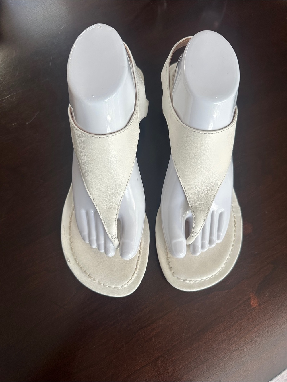 Bernardo Womens Off White Leather Gala Sandal Stacked Heel Size 8.5 Minimalist - Picture 3 of 13